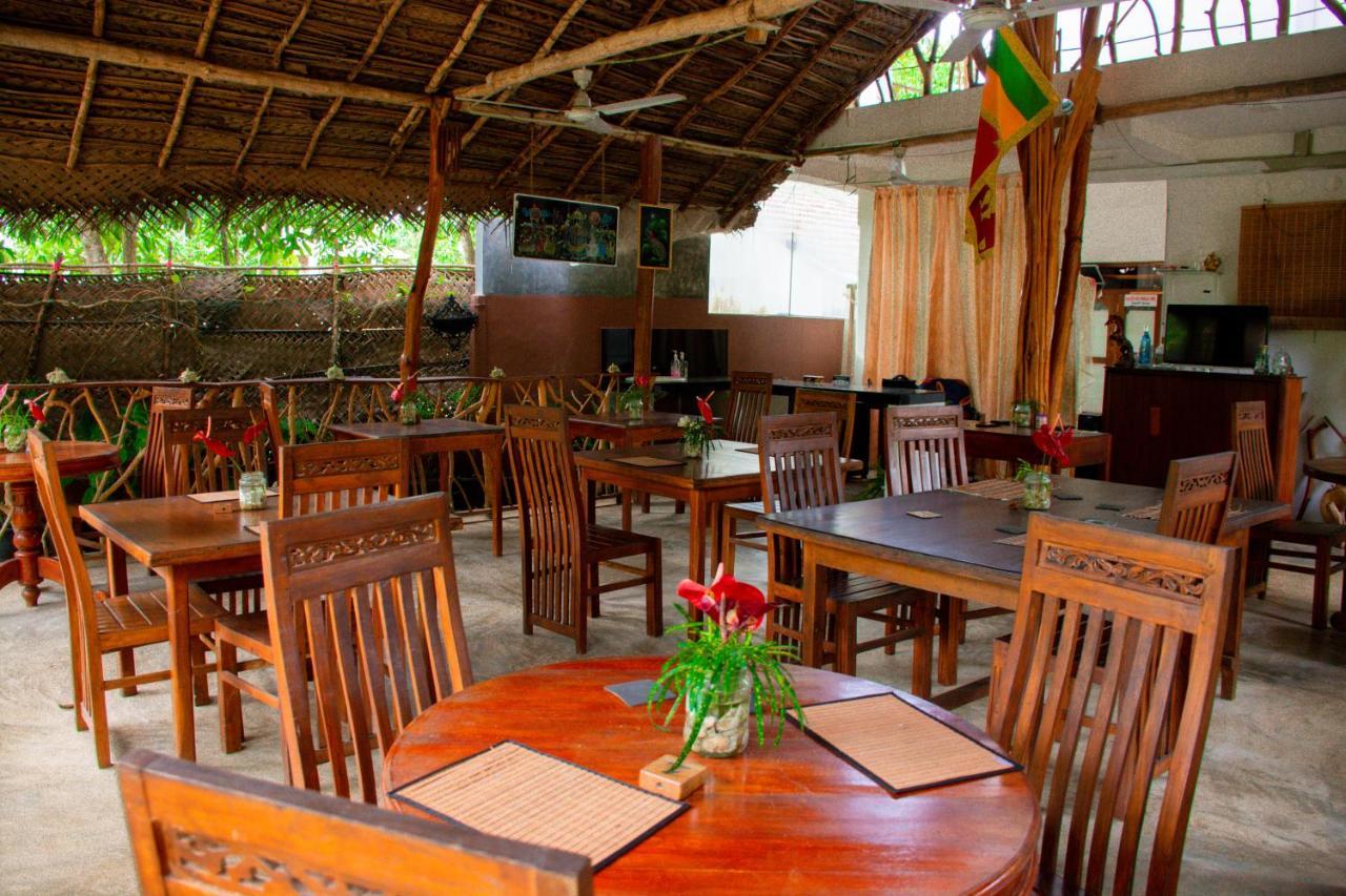 Turtle Paradise Tangalle Exteriör bild
